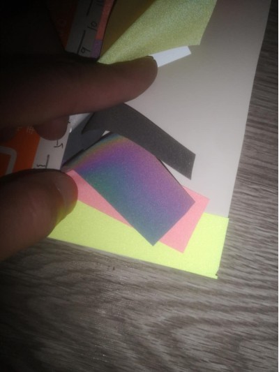 GY-Dg-YGGN 彩色 反光布  側面照